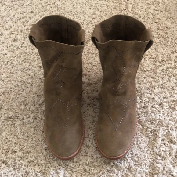 Joie suede stud boots - Picture 5 of 9